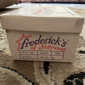 Frederick's of Hollywood Vintage White Boudoir Slippers